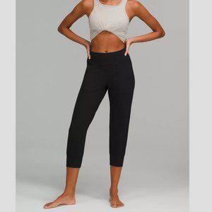 lululemon Align High-Rise Cropped Jogger (Black, Size: 4)